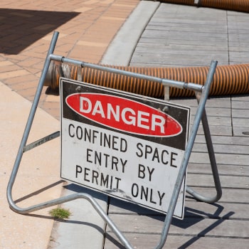 Confined Space Warning Sign
